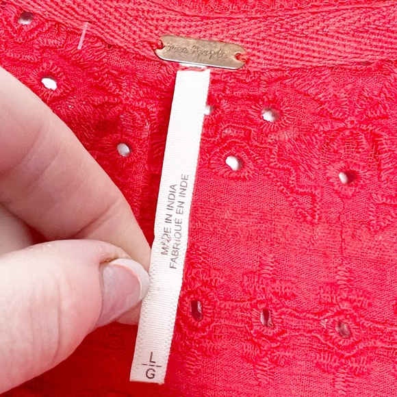 Free People Red Bell Sleeve Lace Trim V Neck Thermal Top Womens Large - Picture 15 of 16